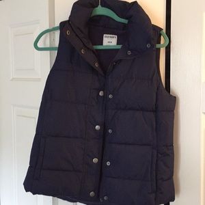 Navy puffer vest